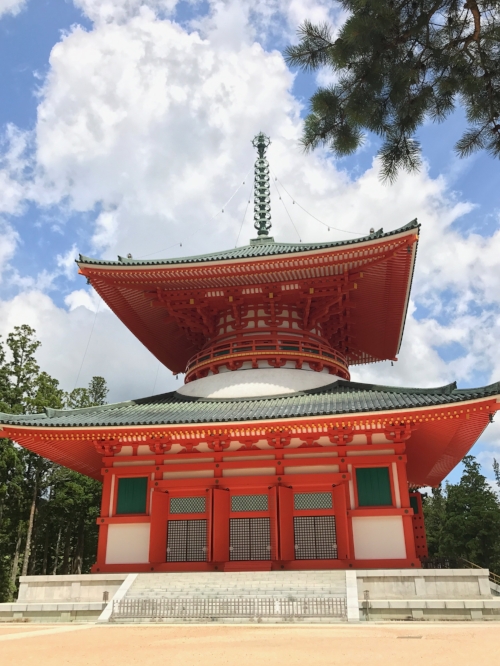 design-in-japan-o&b-inspiration-abroad-pagoda-temple